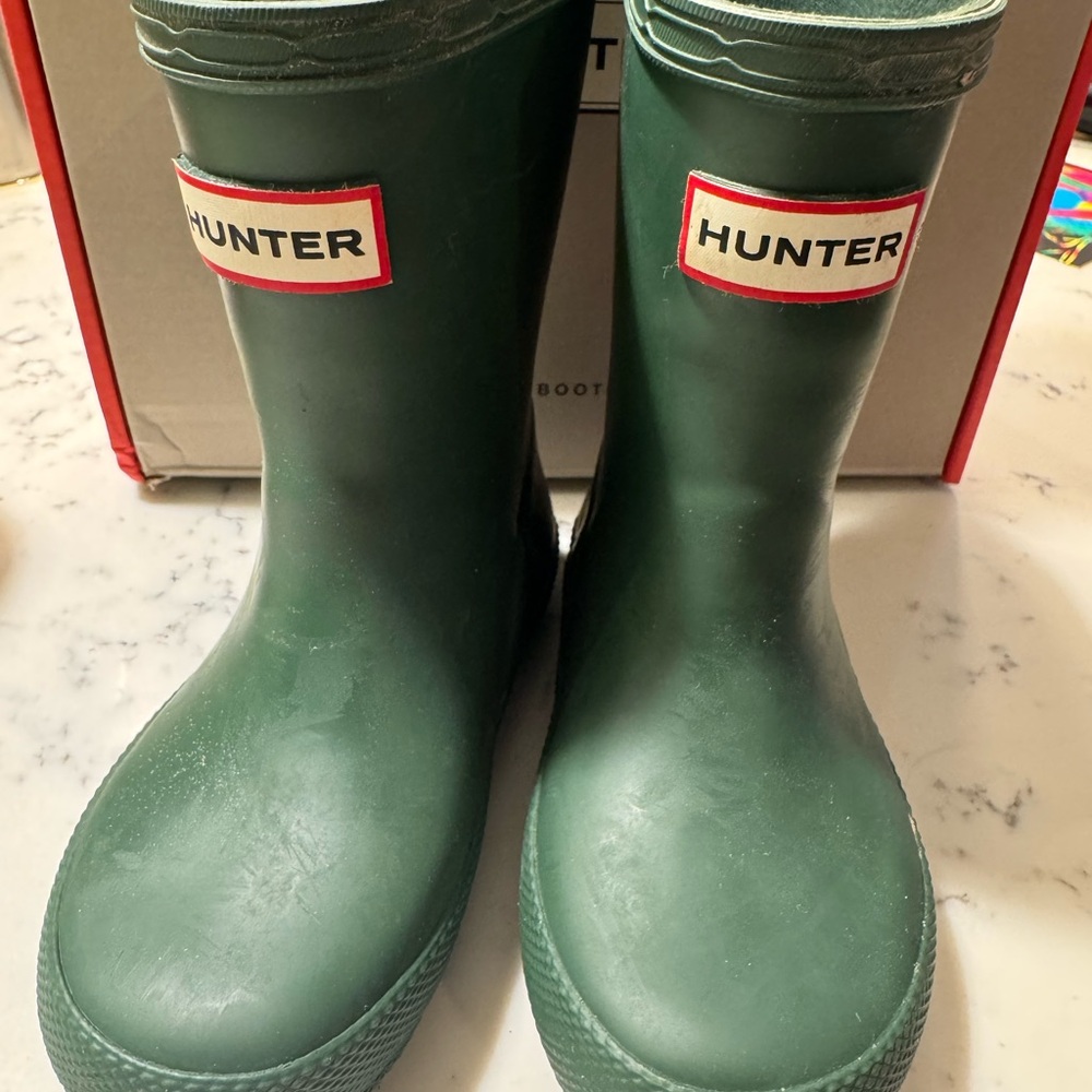 Hunter Kids Forest Green Rain Boots UK size 5